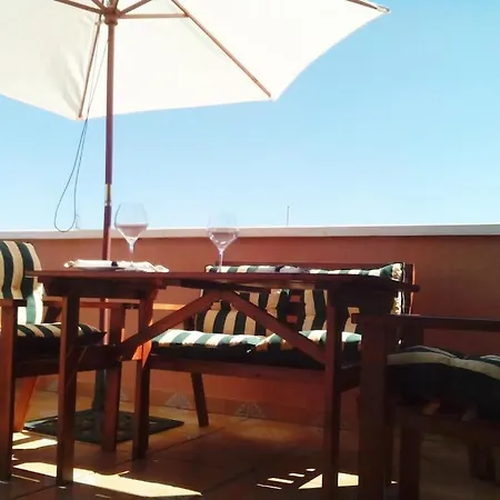 Gold Apartment *